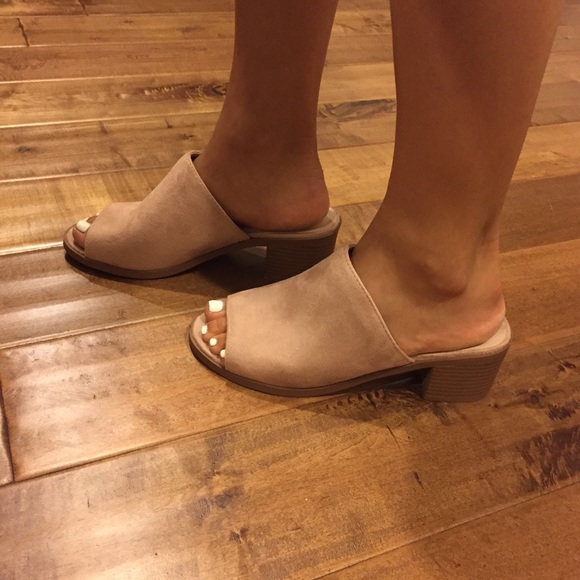 Blush tone Mules - Picture 7 of 7