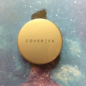 Cover FX Illuminating Setting Powder in Light