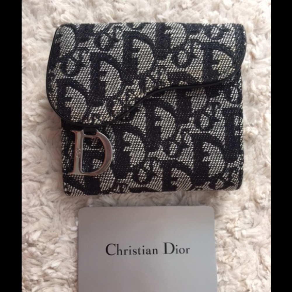 Dior black wallet-PLEASE READ B4 PURCHASE