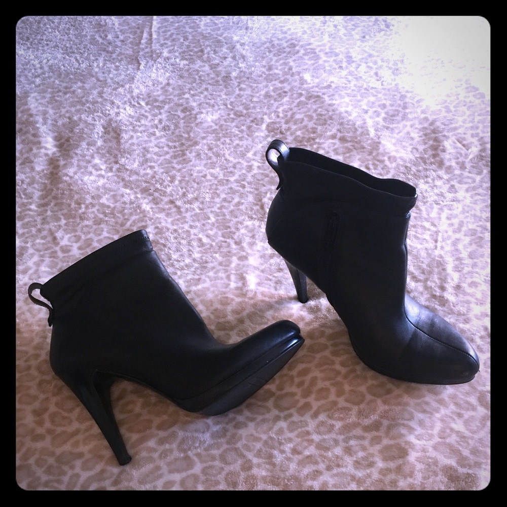 Black High Heeled Boots