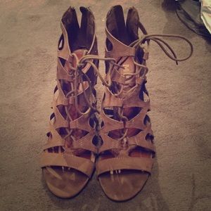 Mia Gladiator Wedge