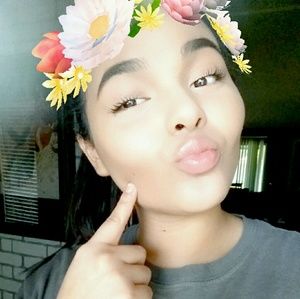 Meet your Posher, Celeste