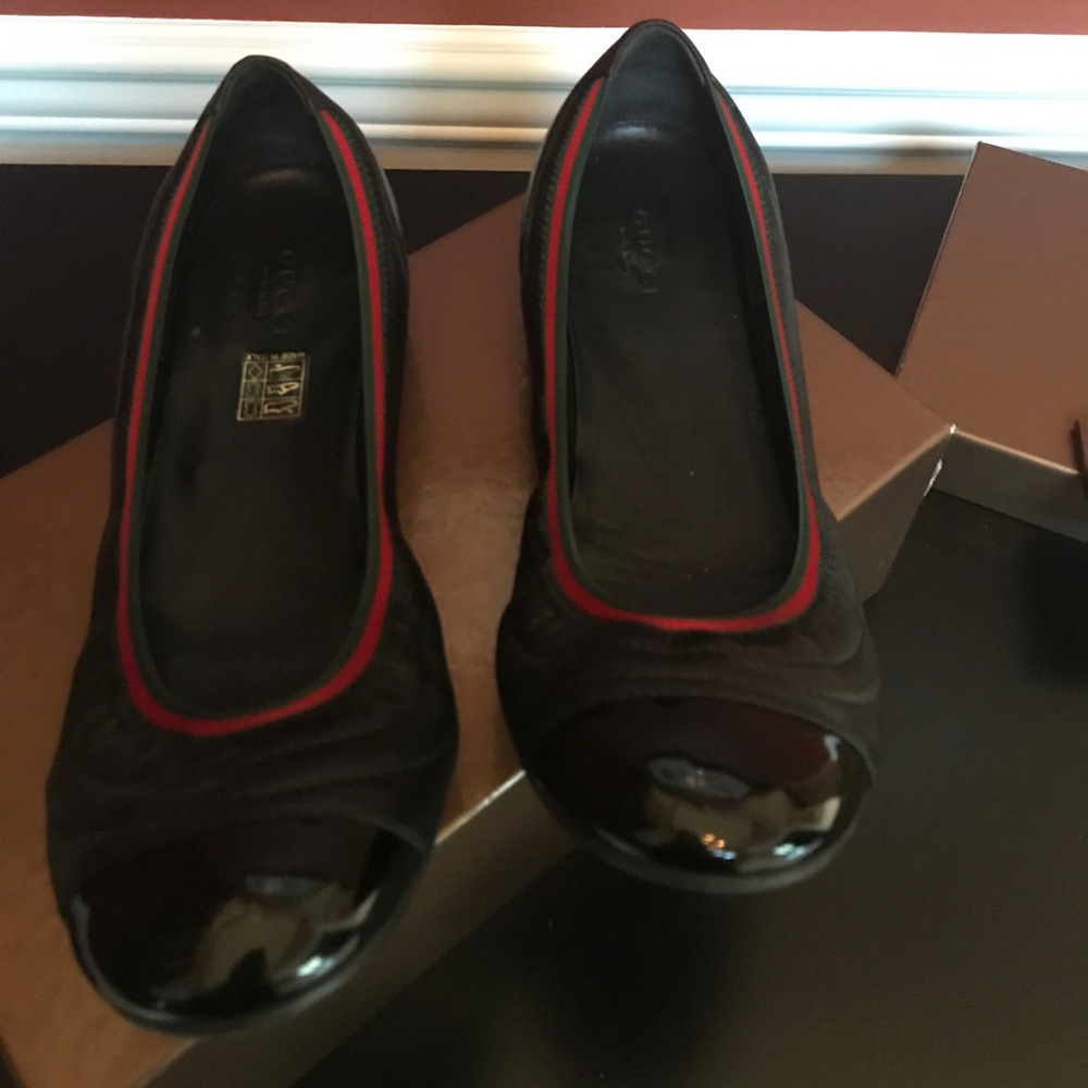Gucci flats