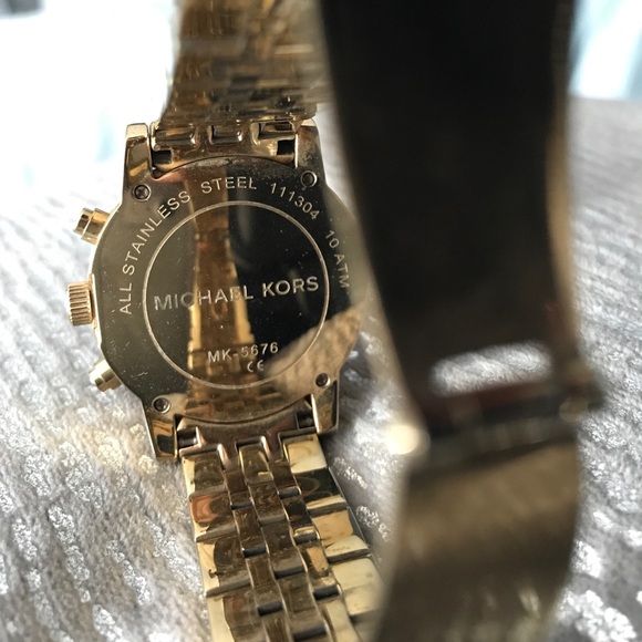 Michael Kors Watch - Picture 4 of 4