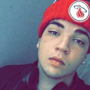 Meet your Posher, Cameron