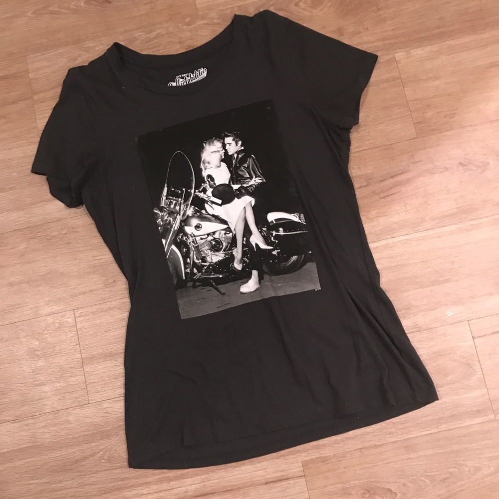 Old Navy retro grey Elvis Presley graphic tee - Picture 1 of 4