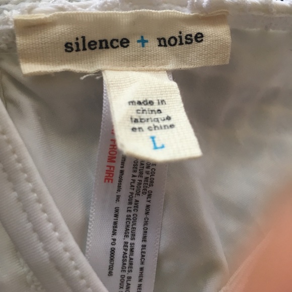 Urban Outfitter's Silence + Noise Bralette Large - Picture 3 of 5