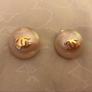 Vintage Chanel Season 25 Faux White Pearl earrings