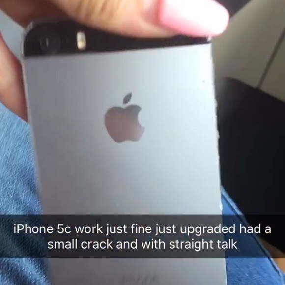 iPhone 5c - Picture 4 of 4