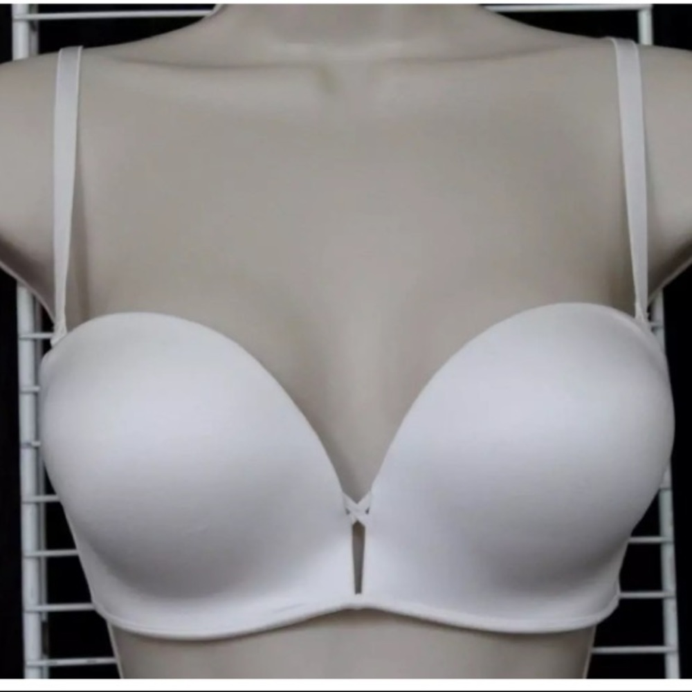 NWOT VS Bombshell Multi way add 2 cup size