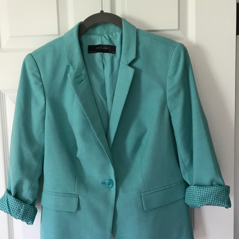 🌼The Limited Blazer🌼