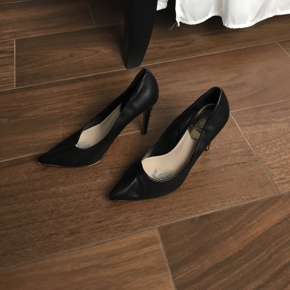 Vince Camuto Shoes - Vince Camuto black high heels
