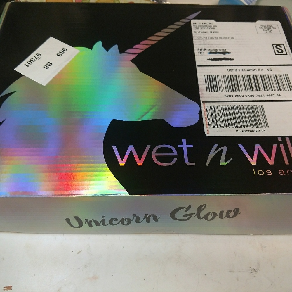 Wet n wild Unicorn Glow collection