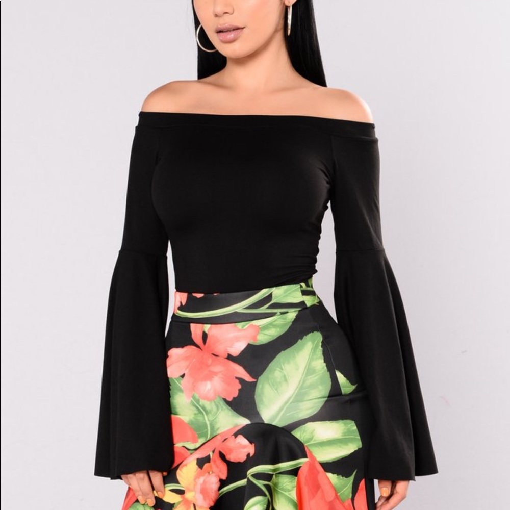 Fashion nova bell sleeve body suit