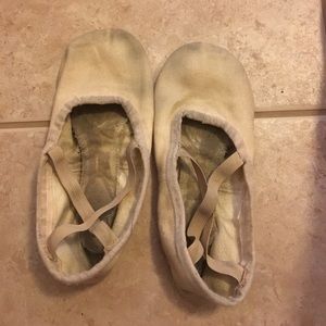 Ballet shoes