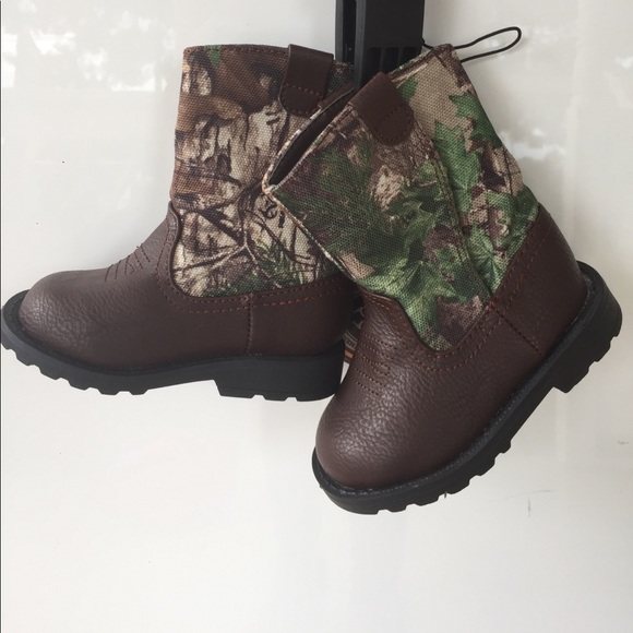 healthtex Shoes Healthtex Babyinfant Camo Velcro Boots Size 2 New