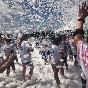 Meet your Posher, Kenadi