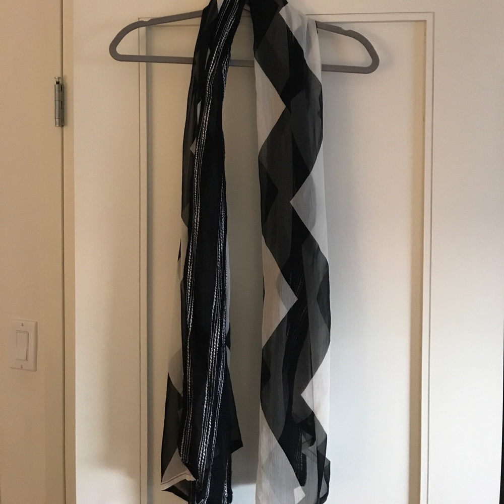 BP sheer scarf