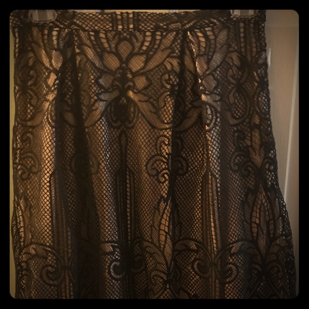 Francesca's black lace knee length 'A' line skirt