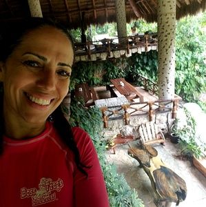 Meet your Posher, Scarlet