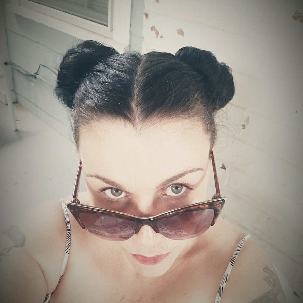 Meet your Posher, Kimberly