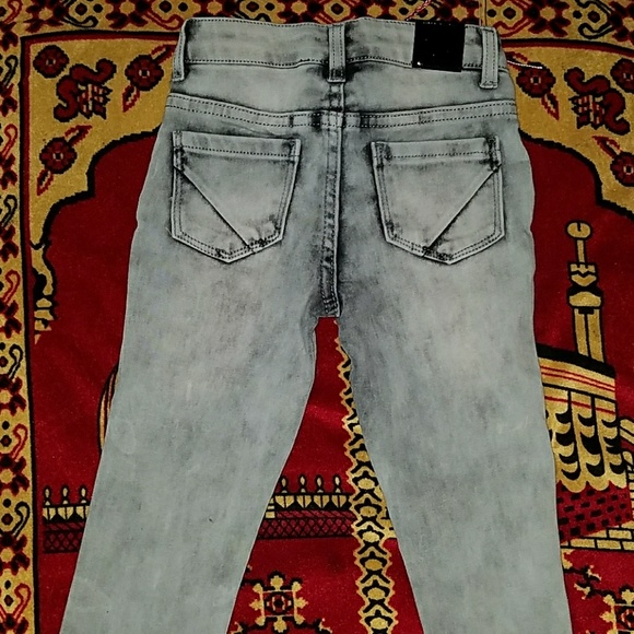 Jeans - Picture 3 of 3