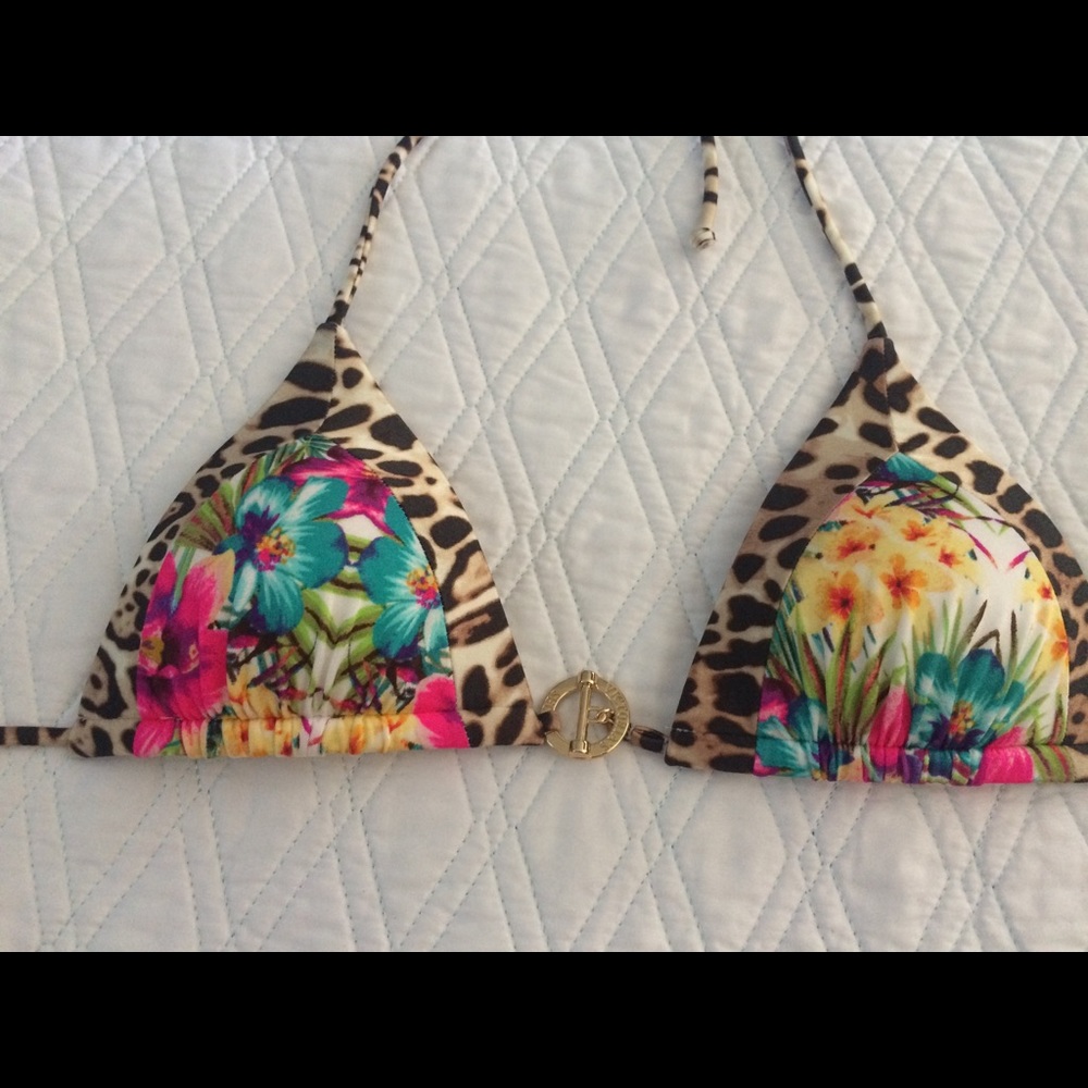 Brand new Victoria's Secret bikini top
