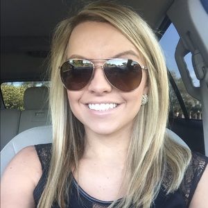 Meet your Posher, Jmaie