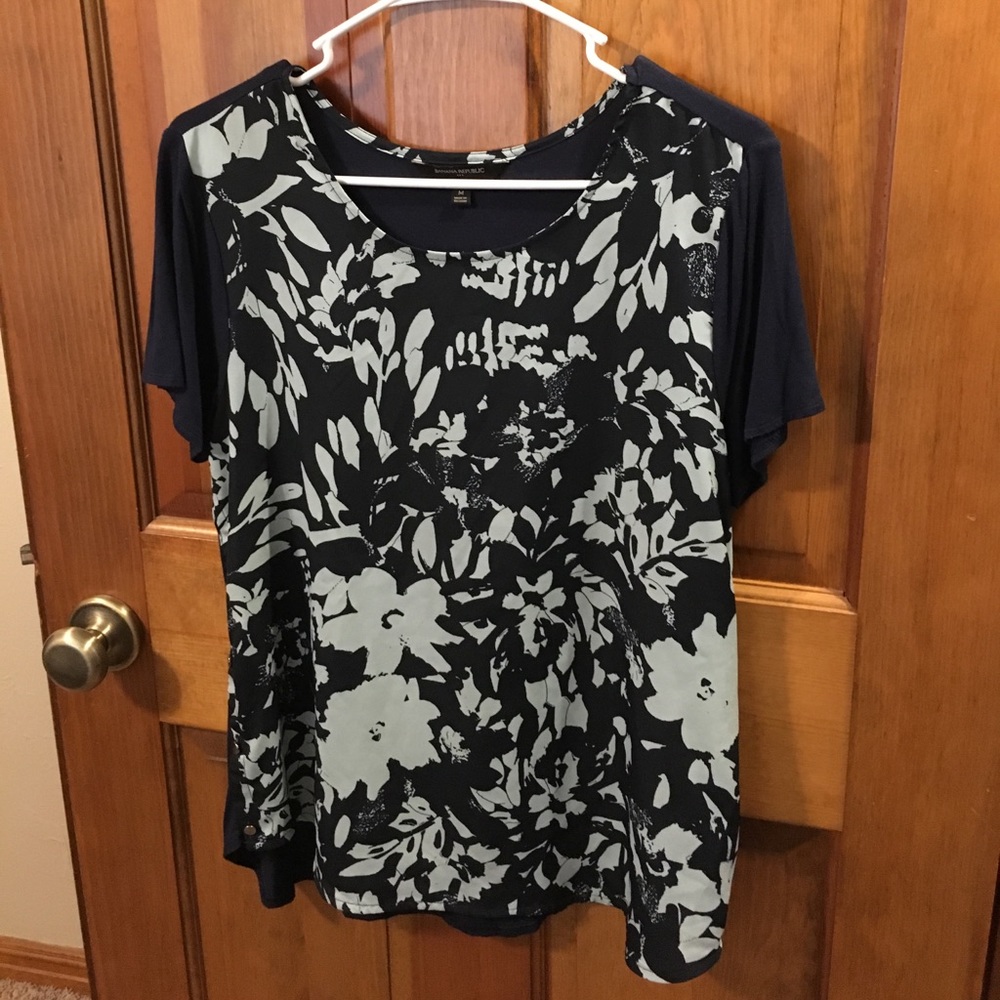 Patterned top