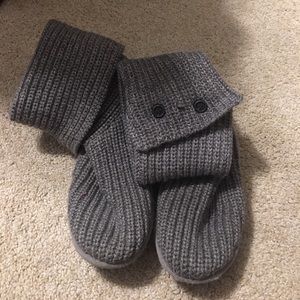 Grey knit Uggs