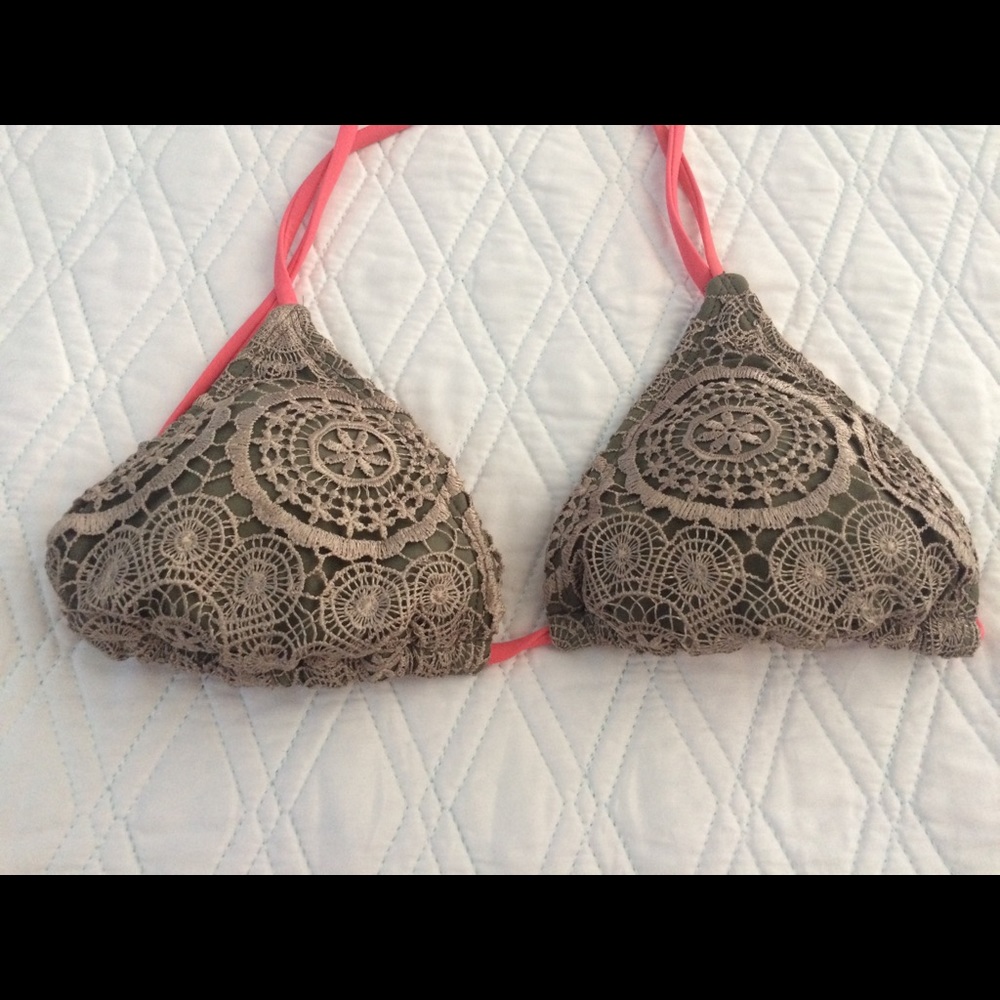 Crochet bikini top