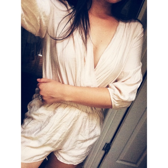 Blush Beige boho Romper - Picture 3 of 8
