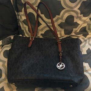 Micheal Kors bag