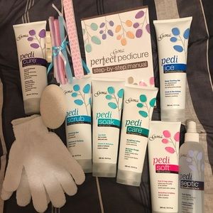 Amazing pedicure kit❤️