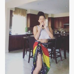 Meet your Posher, Mia