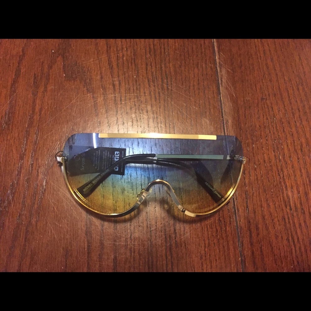 Shield sunglasses - Picture 3 of 3