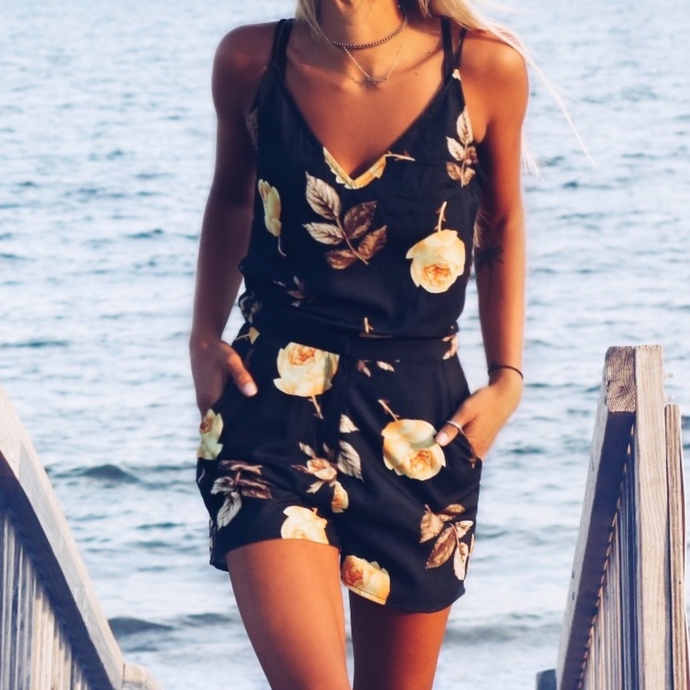 Two piece set. NA-KD
