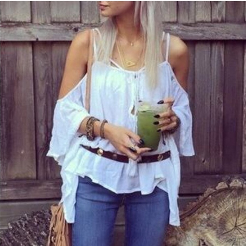 LF Oversized White Off the Shoulder Blouse M/L