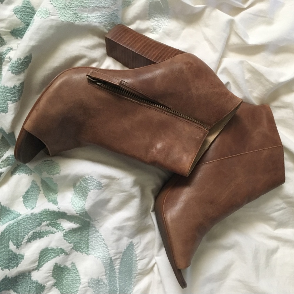 Great tan leather open toe ankle boot.