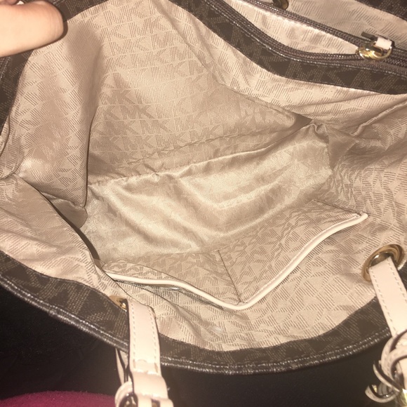 Michel kors signature tote - Picture 4 of 6