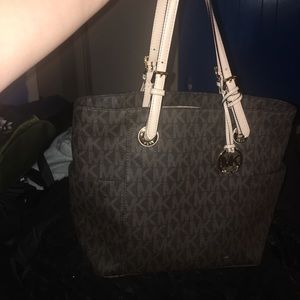 Michel kors signature tote