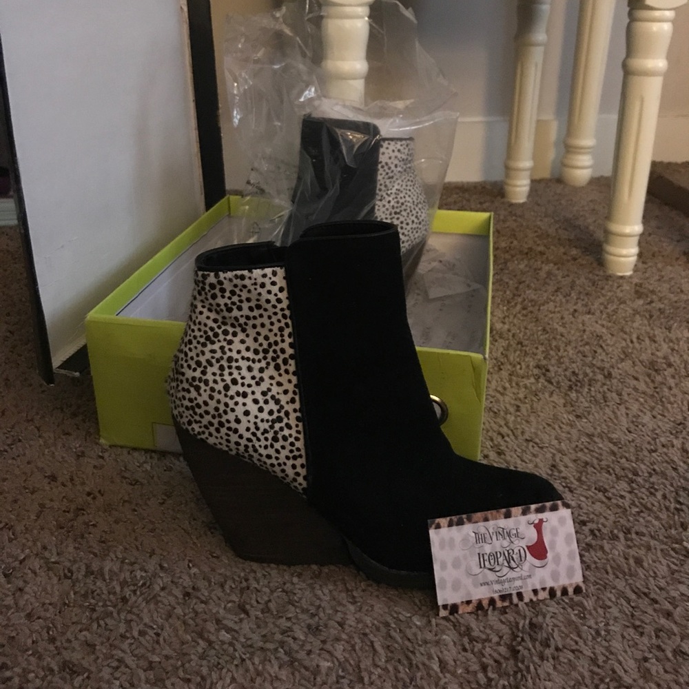 Black leopard booties