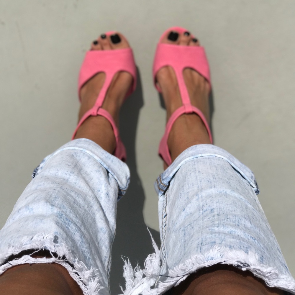 Hot Pink Peep Toe Platform Chunky Heel Sandal - Picture 3 of 8