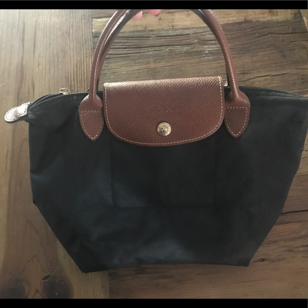Black small longchamp bag