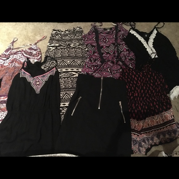 Clothes size S-M - Picture 4 of 7