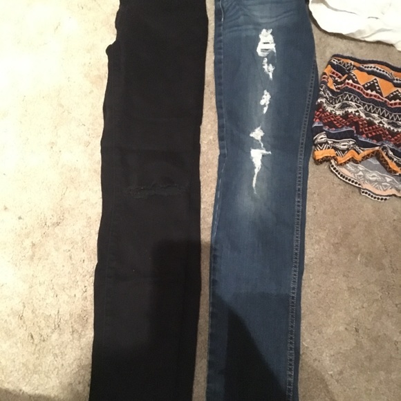 Clothes size S-M - Picture 5 of 7