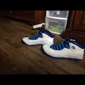 Air Jordan Retro 10 Charlotte