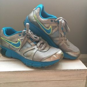 Blue/Green Nike REAX