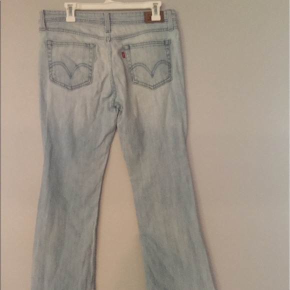 Levi's Jeans !! Super comfy! - Picture 1 of 3