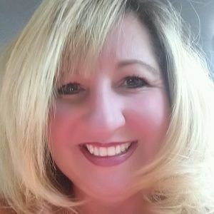 Meet your Posher, Christy